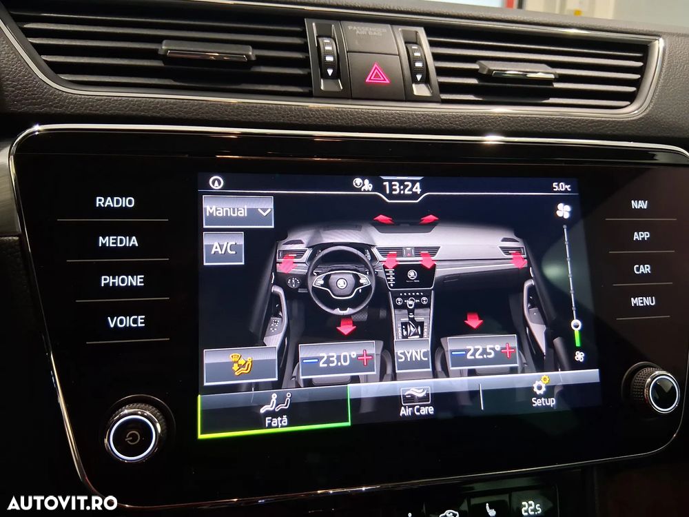 Skoda Superb 2.0 TDI DSG Ambition - 32