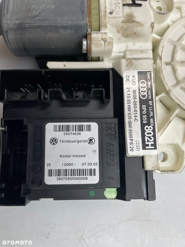 Silniczek szyby prawy przód Audi A3 8P 5D Sportback 8P0959802H - 2