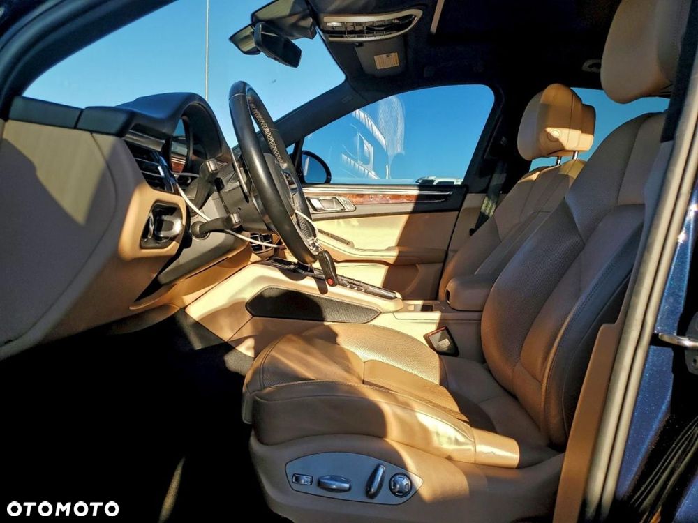 Porsche Macan - 8