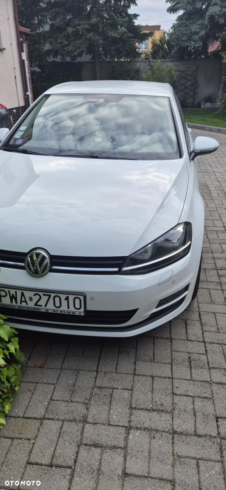 Volkswagen Golf - 1