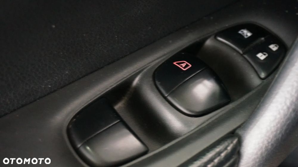 Nissan X-Trail 1.6 DCi Tekna 2WD Xtronic - 34