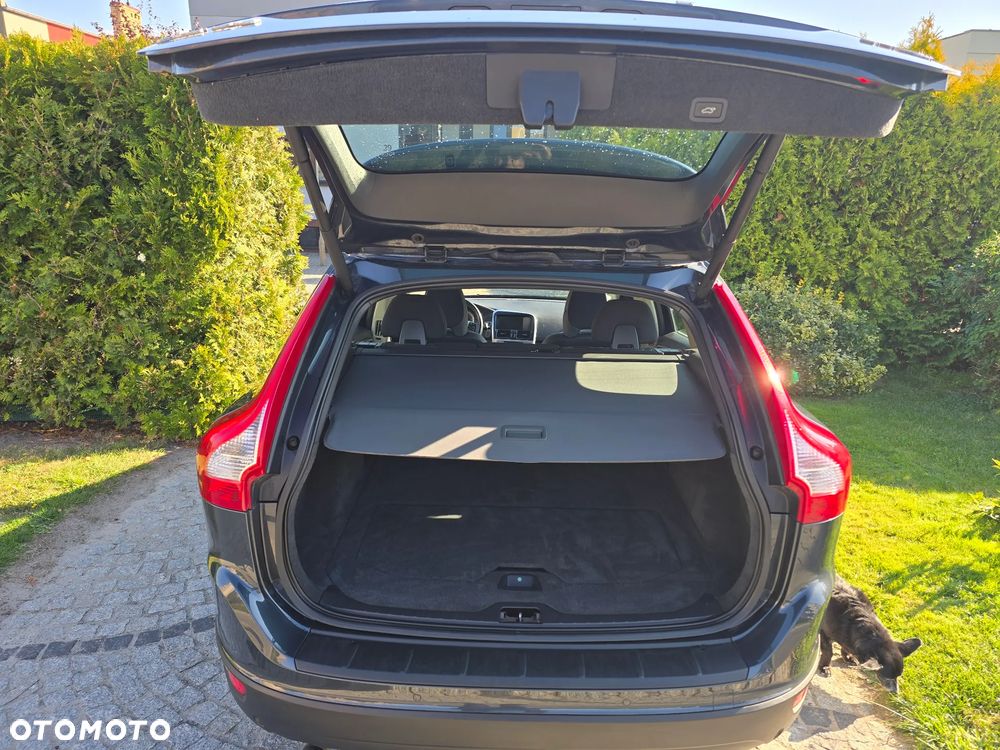 Volvo XC 60 DRIVe Momentum - 14