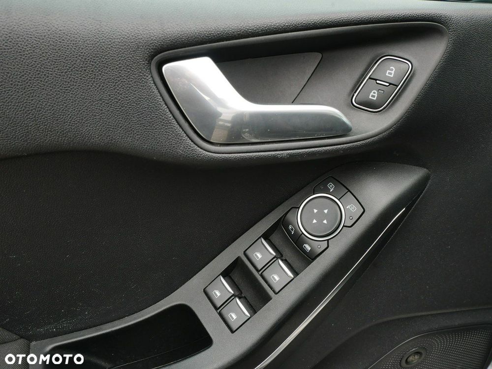 Ford Fiesta - 10