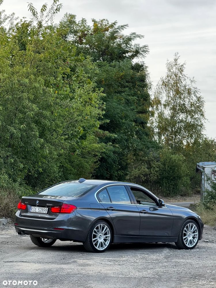 BMW Seria 3 328i Luxury Line - 4