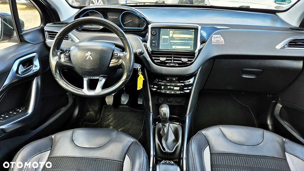 Peugeot 2008 1.6 VTi Allure - 32