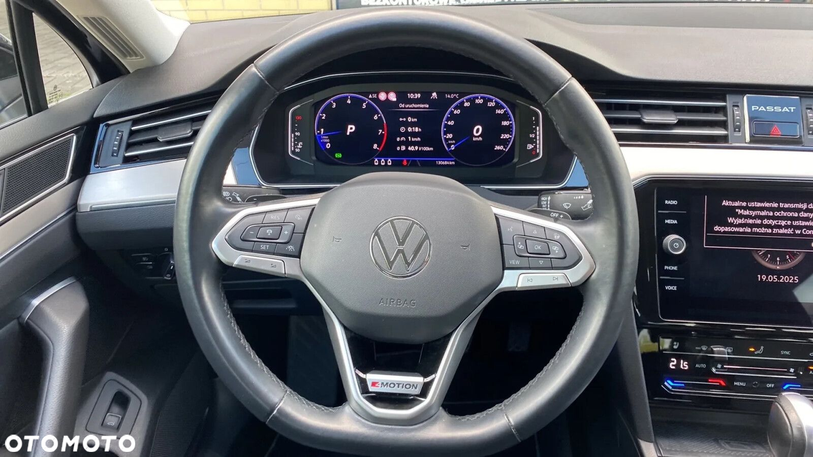 Volkswagen Passat - 21
