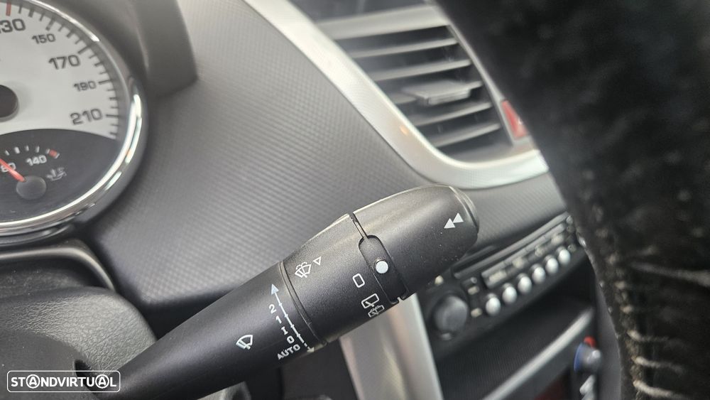 Peugeot 207 70 HDi FAP Filou - 21