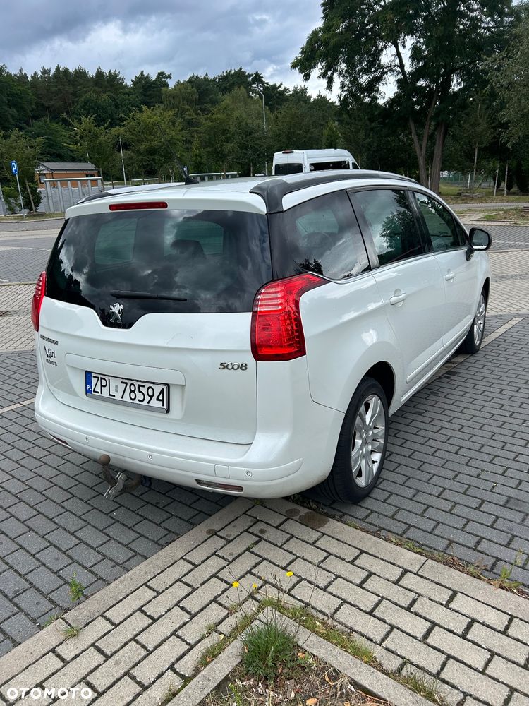 Peugeot 5008 1.6 THP Family 7os - 3