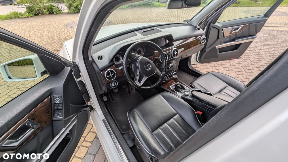 Mercedes-Benz GLK - 12