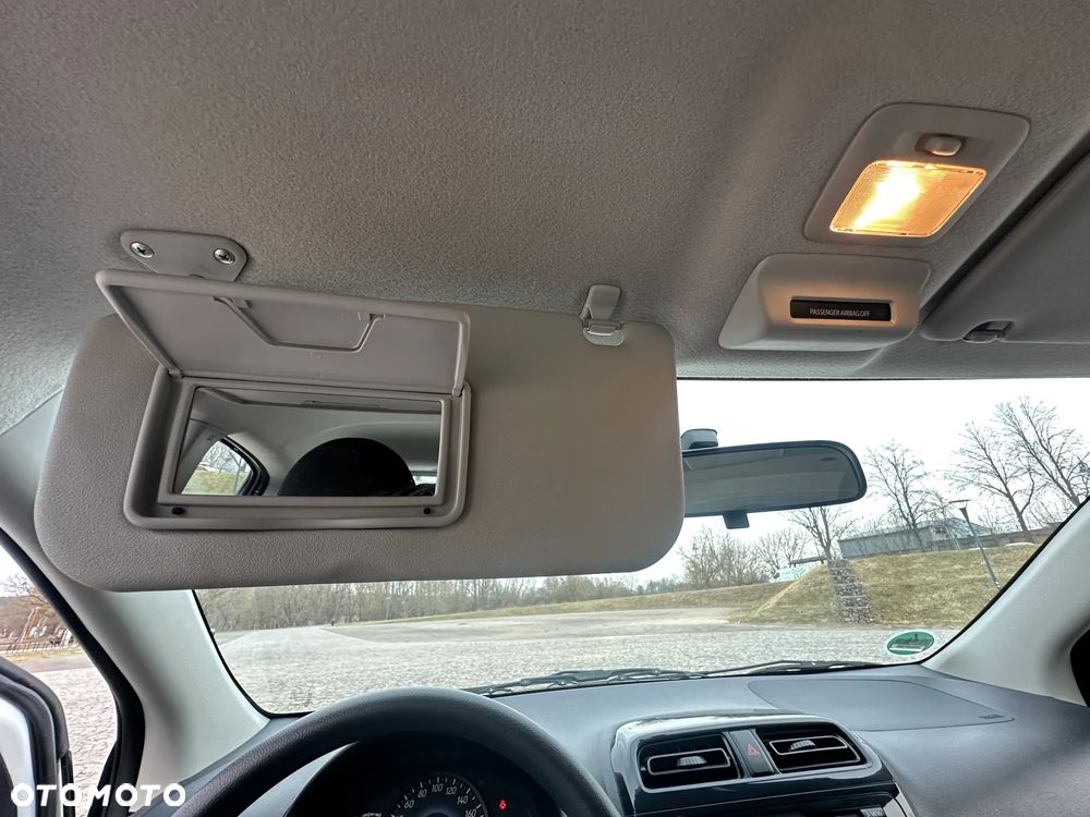 Mitsubishi Space Star - 26