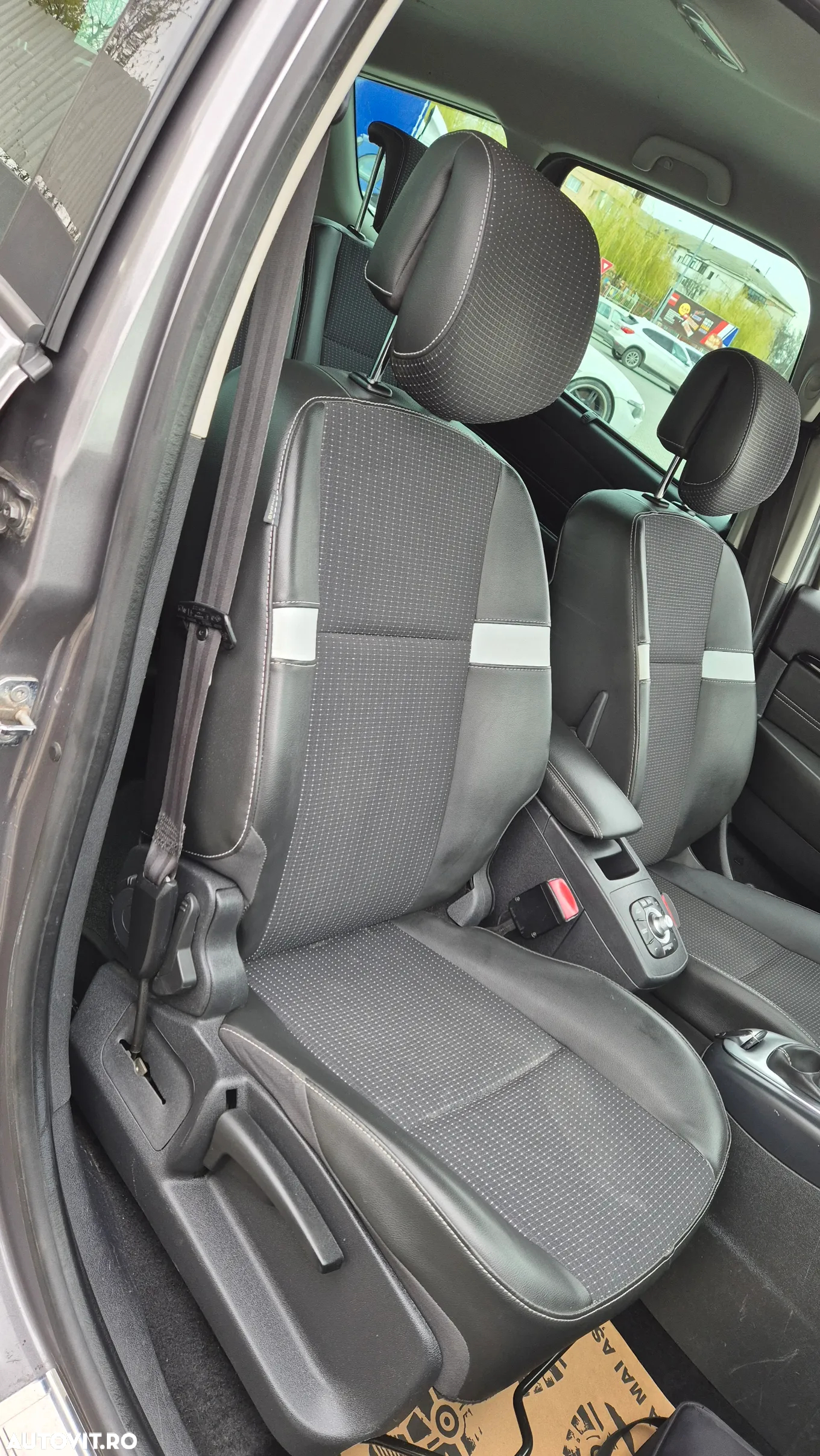 Renault Grand Scenic ENERGY dCi 110 S&S Bose Edition - 21
