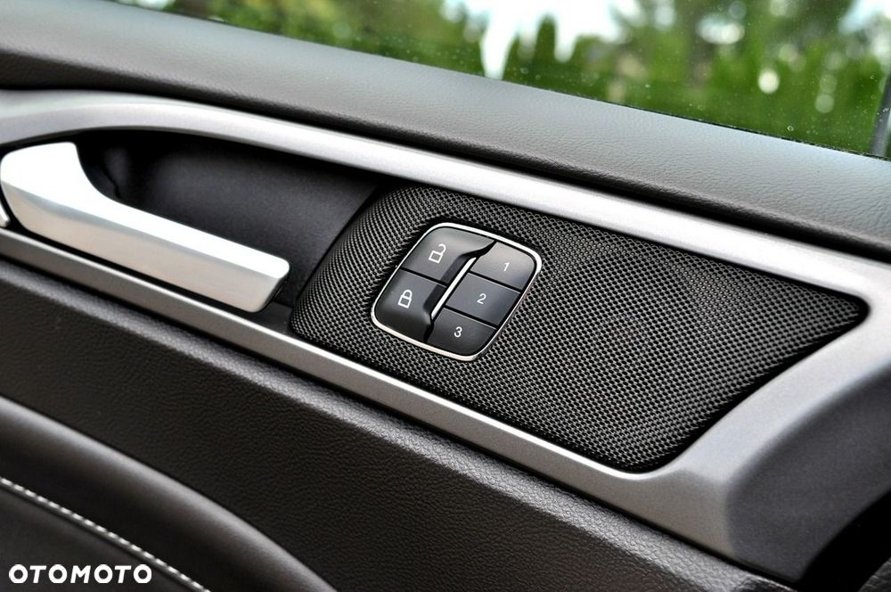 Ford Mondeo 2.0 EcoBlue Titanium - 18