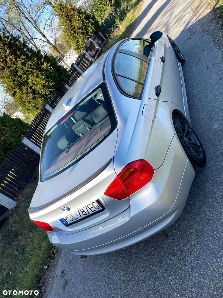 BMW Seria 3 320i - 6