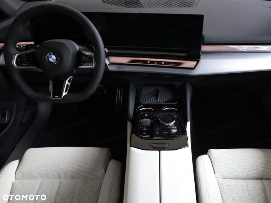 BMW Seria 5 520i mHEV M Sport - 8