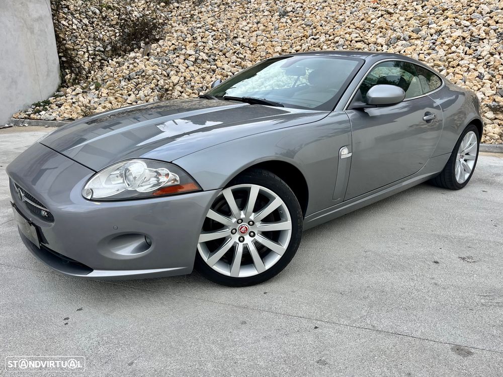 Jaguar XK 4.2 V8 Coupé - 1