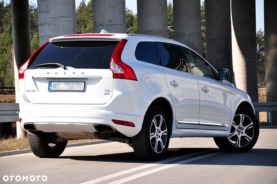 Volvo XC 60 T6 AWD Momentum - 10
