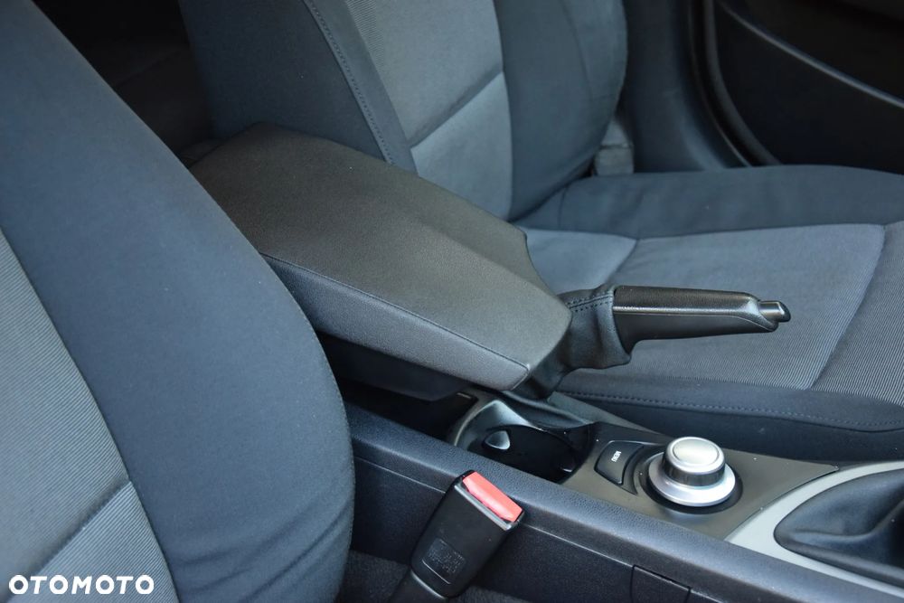 BMW Seria 1 - 26