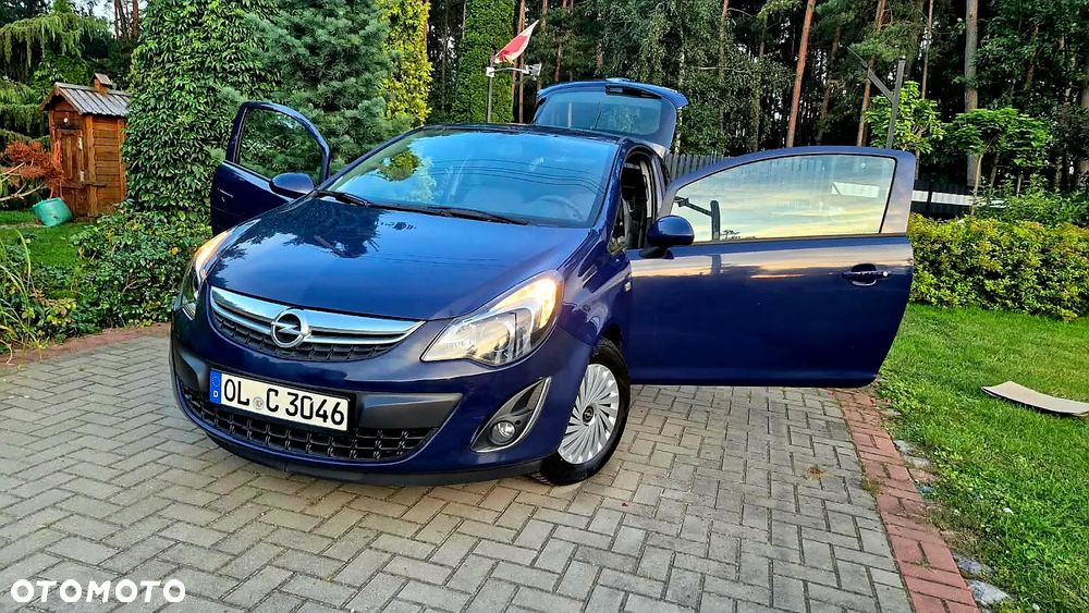 Opel Corsa 1.4 16V Cosmo - 2
