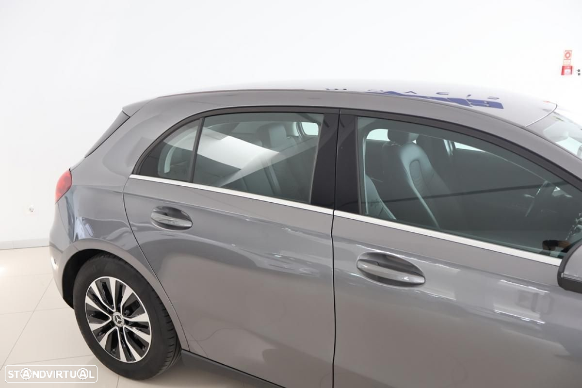 Mercedes-Benz A 200 Standard - 3