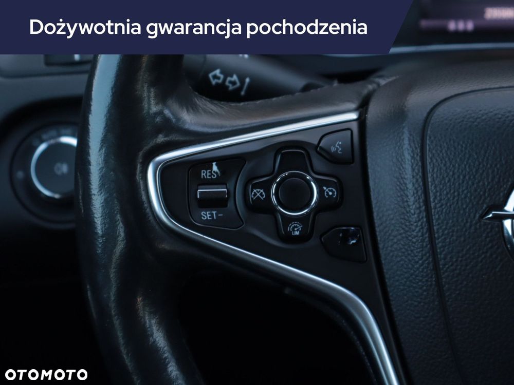 Opel Insignia - 17