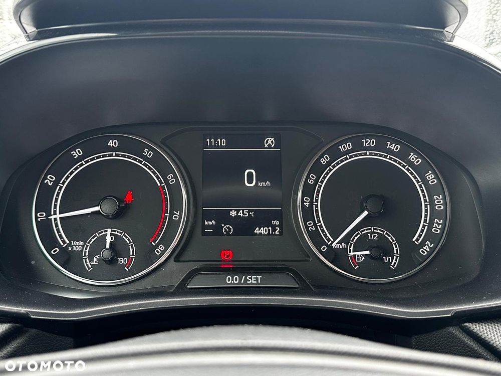 Skoda Fabia 1.0 TSI Ambition - 12