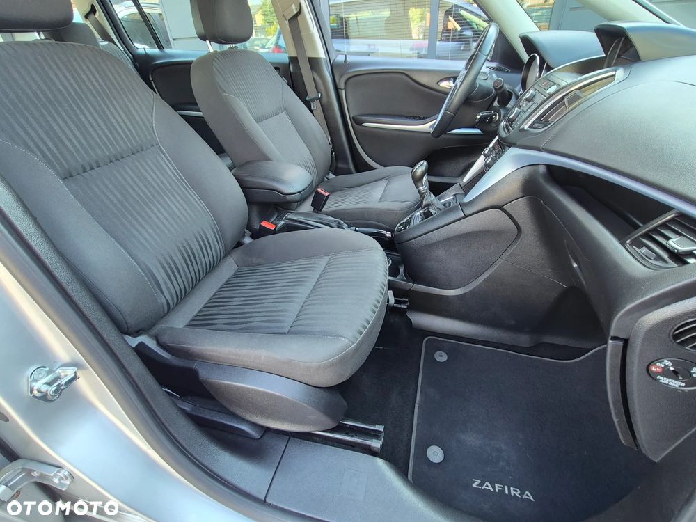 Opel Zafira Tourer 1.4 Turbo Business Innovation - 32