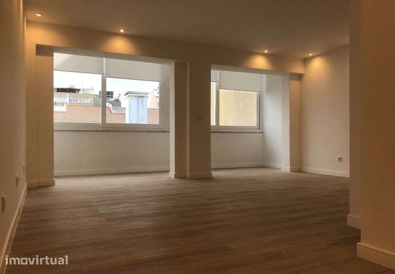 Arrendo T1 renovado nas Avenidas Novas, Lisboa - Grande imagem: 4/11