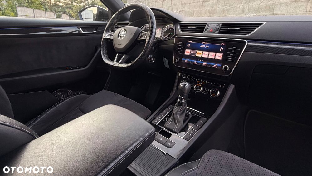 Skoda Superb 1.8 TSI DSG SportLine - 33