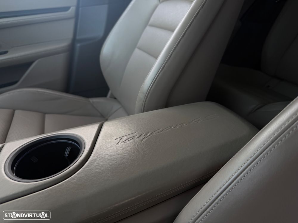 Porsche Taycan 4S Bateria Performance Plus - 10