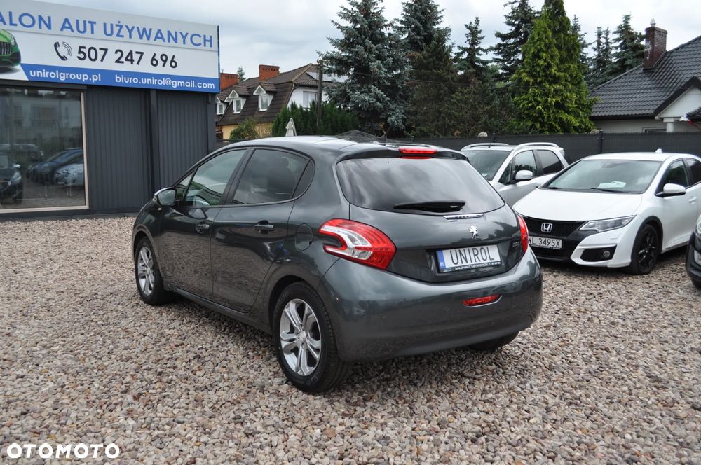 Peugeot 208 1.2 VTi Allure - 9