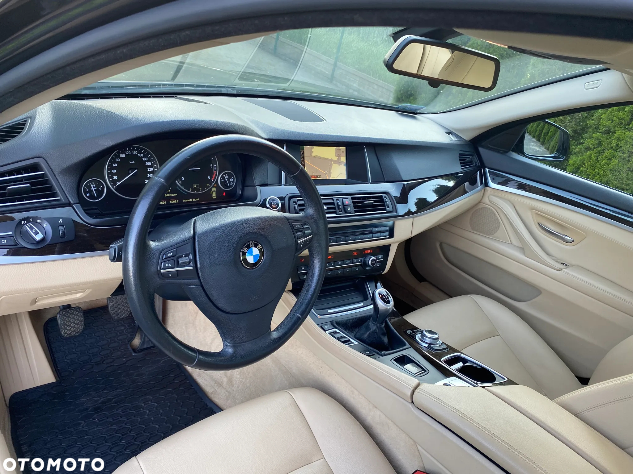 BMW Seria 5 520d - 14