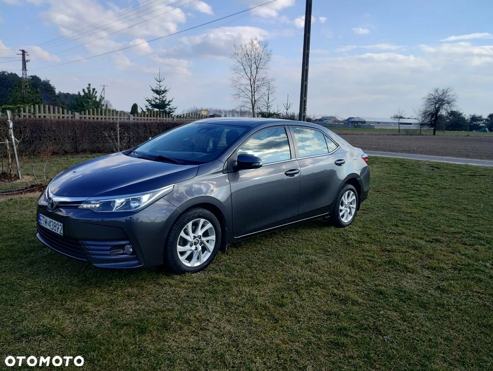 Toyota Corolla 1.6 Comfort - 19