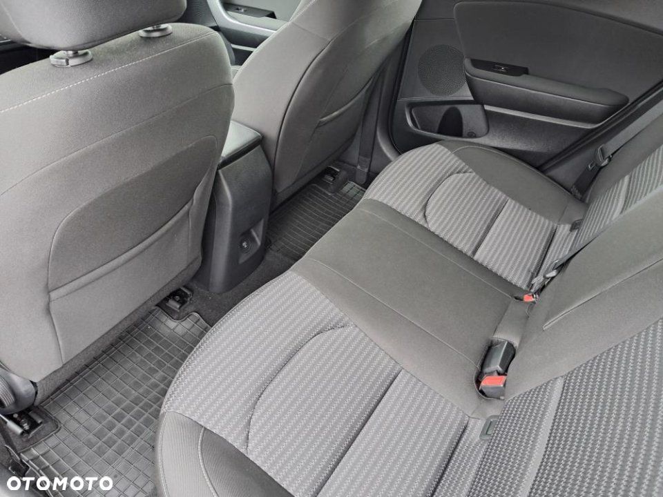 Kia Ceed - 15
