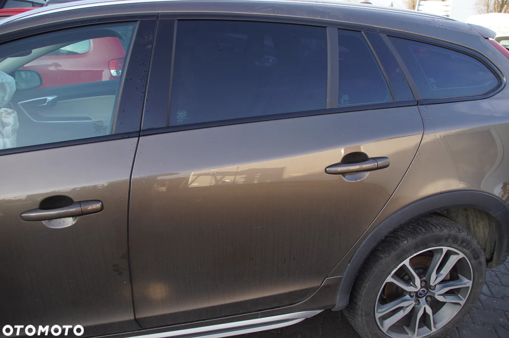 Auto w całości na części 692324777 Volvo V60 Cross Country silnik 2.0D 190 km D4204T14 700 Twilight Bronze skrzynia 8-AUT 2WD / TG-81SC drzwi maska klapa zderzak lampa silnik felga skrzynia automat automatyczna - 7