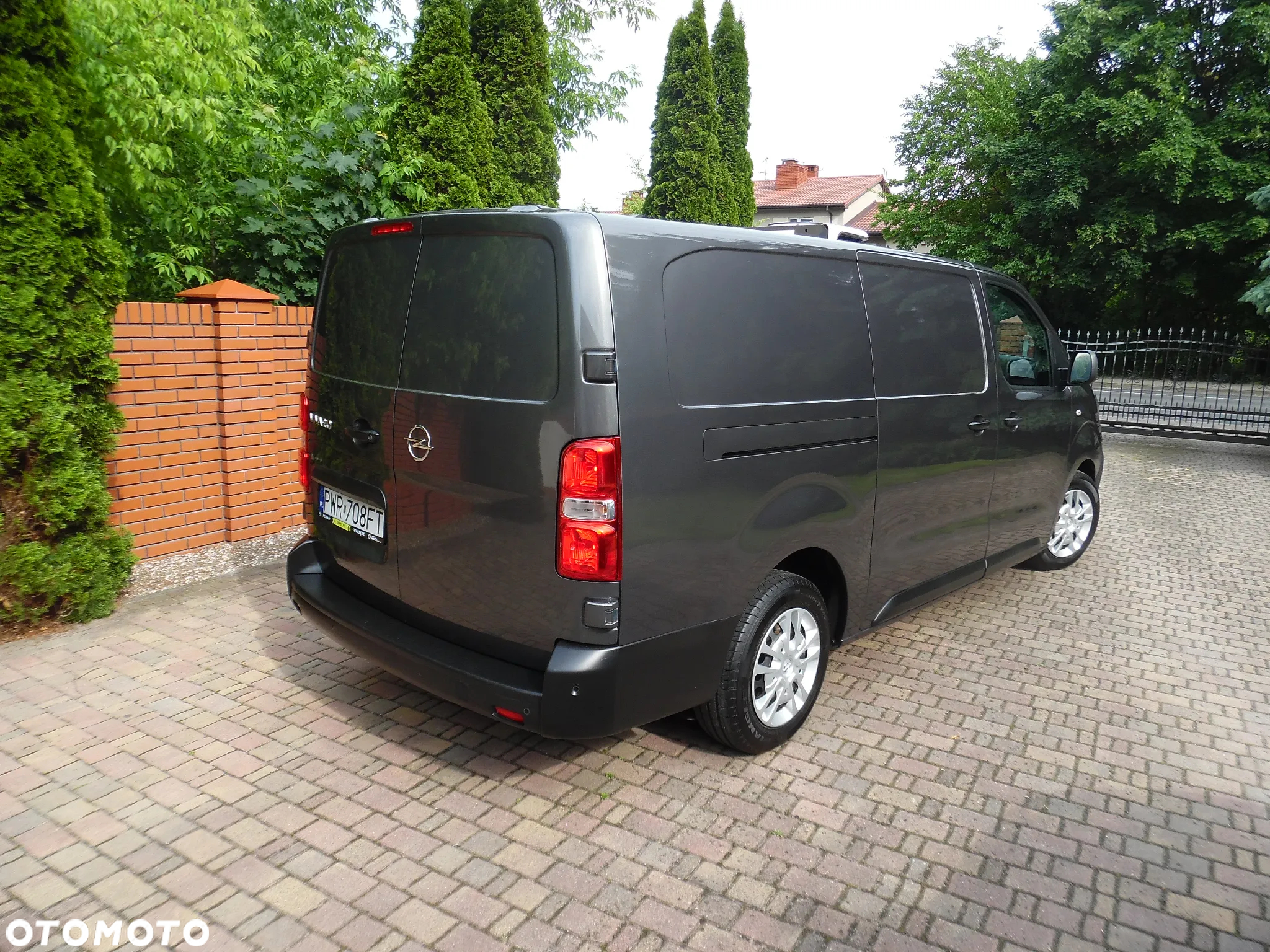 Opel Vivaro - 4