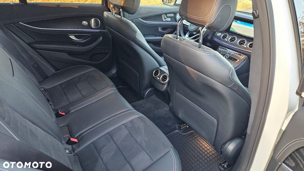 Mercedes-Benz Klasa E 220 d 4-Matic AMG - 14