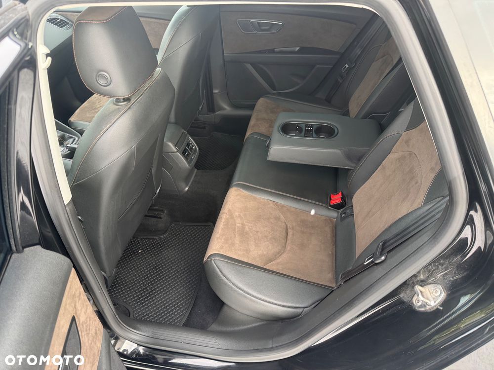 Seat Leon Sportstourer 2.0 TDI Start&Stop 4Drive DSG X-Perience - 18