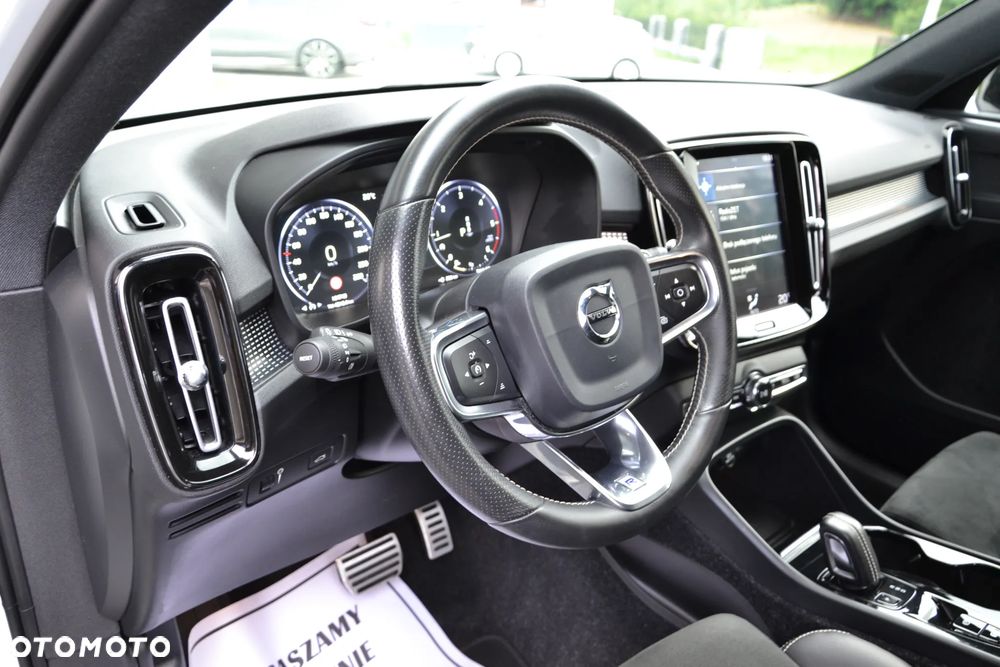 Volvo XC 40 D3 AWD R-Design - 9