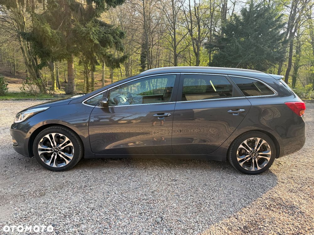 Kia Ceed 1.6 GDI DCT Spirit - 4