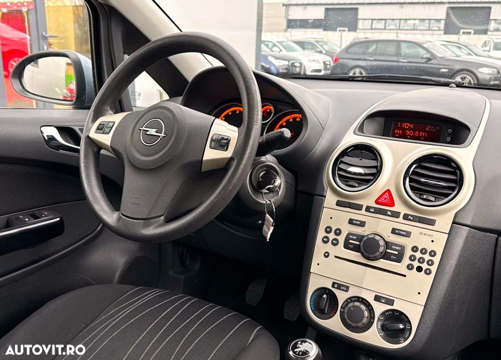 Opel Corsa 1.2i Essentia - 8