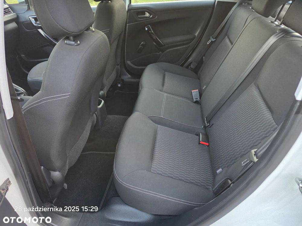 Peugeot 208 Blue-HDi 100 Stop&Start Active - 8