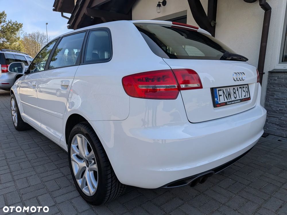 Audi A3 Sportback - 6