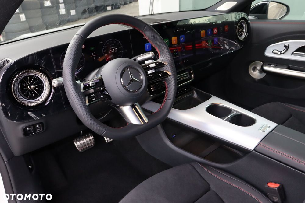 Mercedes-Benz CLA - 10