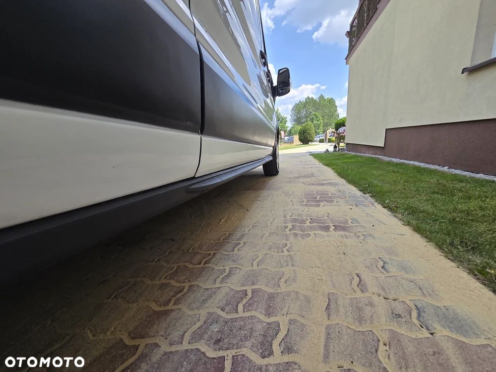 Ford Transit - 12