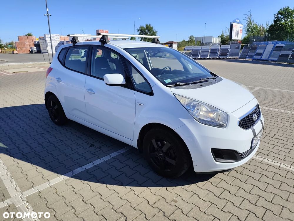 Kia Venga 2011 photo 2