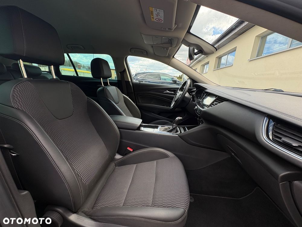 Opel Insignia - 26