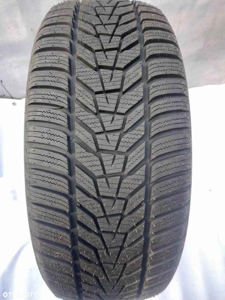 HANKOOK WINTER ICEPT EVO3 225/40 r20 94v 2024 - 1