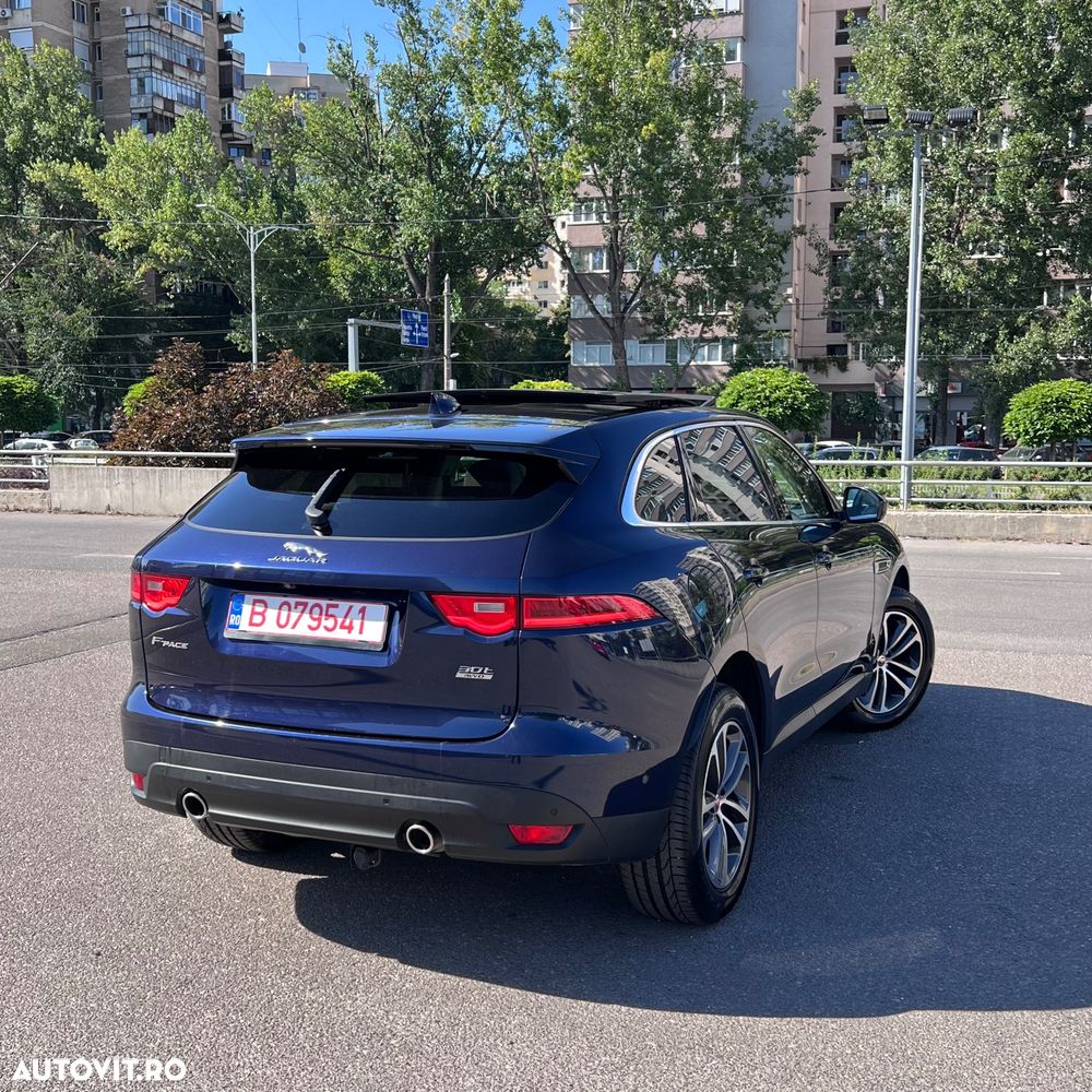 Jaguar F-Pace 30t AWD Portfolio - 10