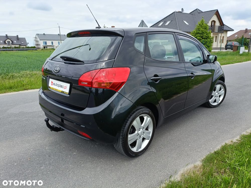 Kia Venga - 29