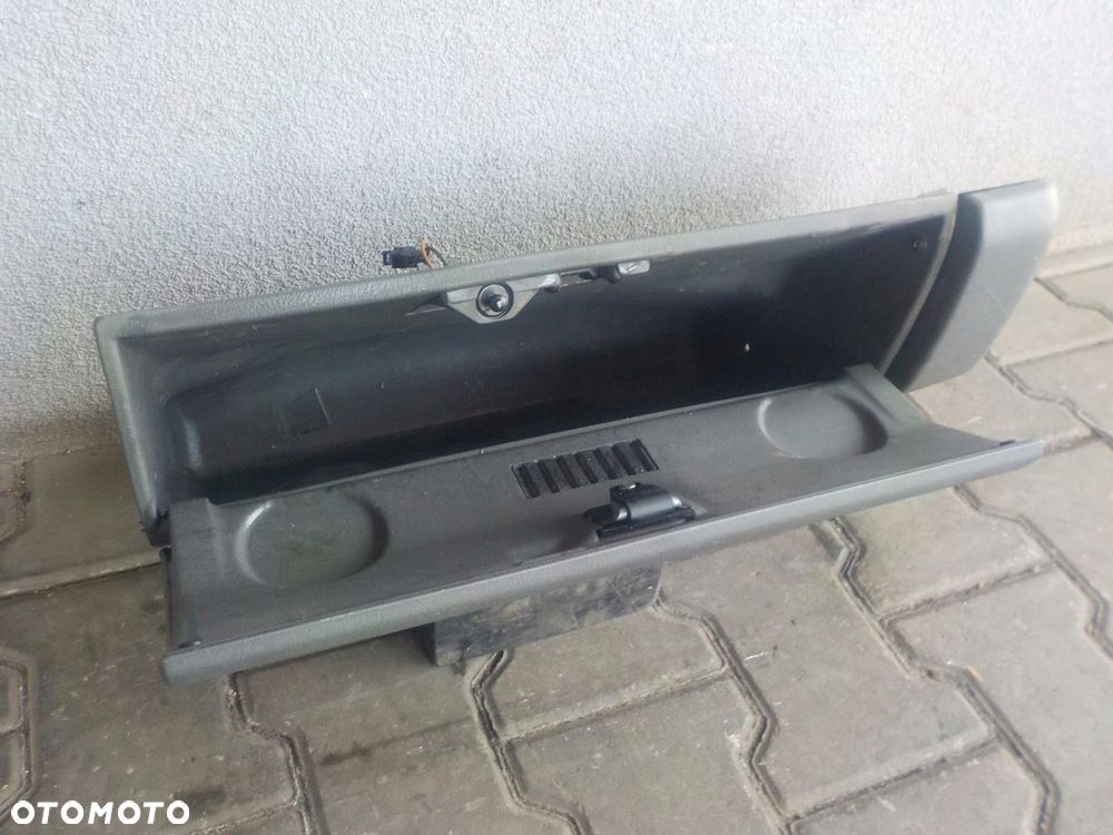 VW T4 90-03 KIESZEŃ SCHOWEK PÓŁKA PASAŻERA ŁADNY - 3